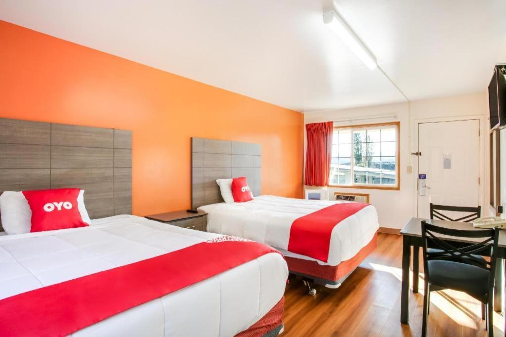 Oyo Hotel Kalama Экстерьер фото