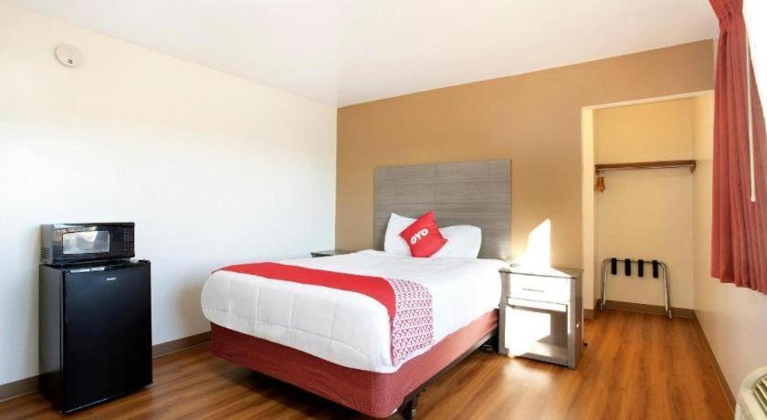Oyo Hotel Kalama Экстерьер фото