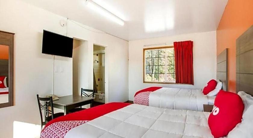 Oyo Hotel Kalama Экстерьер фото