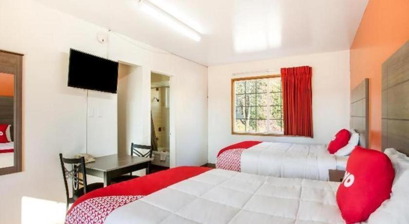 Oyo Hotel Kalama Экстерьер фото