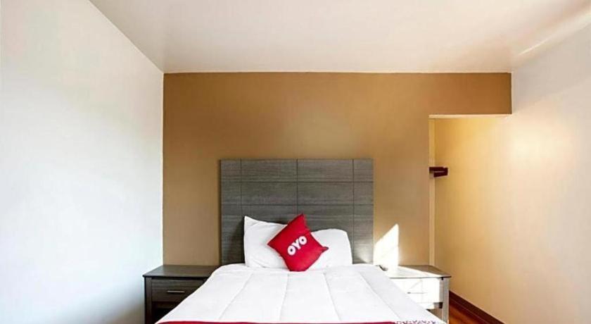 Oyo Hotel Kalama Экстерьер фото